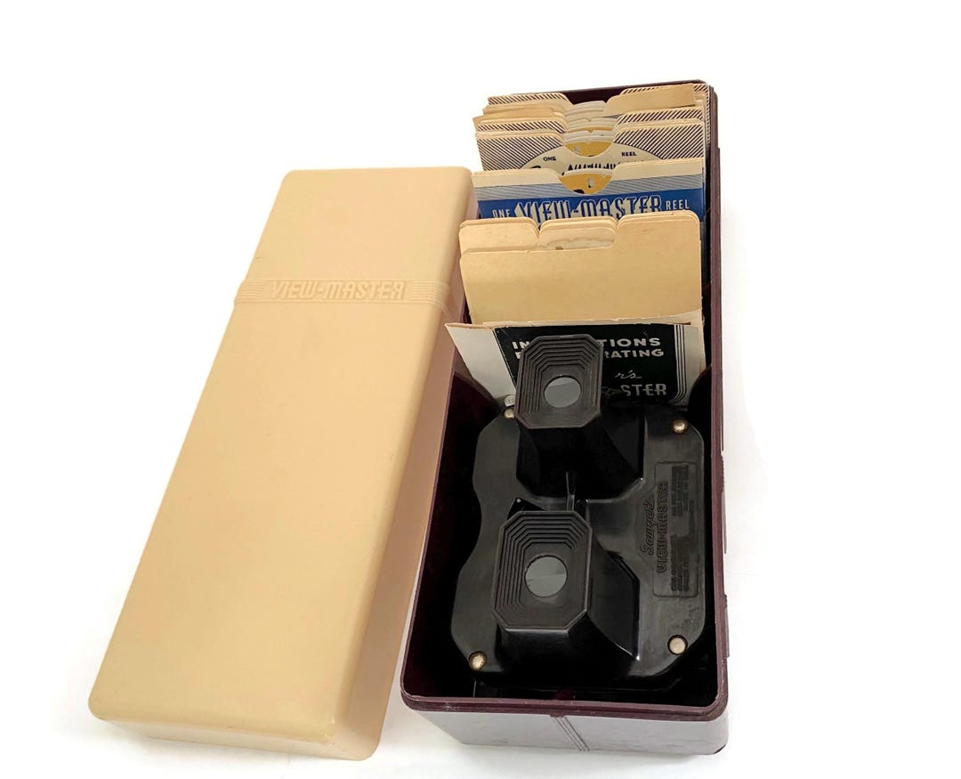Vintage View-master Collection - Bakelite Viewer, 15 Reels, Index Set ...