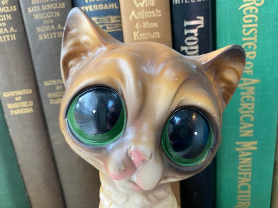 Mid Century Ceramic Big Eyed Cat Figurine - Etsy