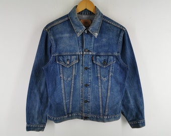 Levis Jacket Vintage 90's Levis Trucker Lot 70505-0217 Jeans Jacket Made In Japan Size M