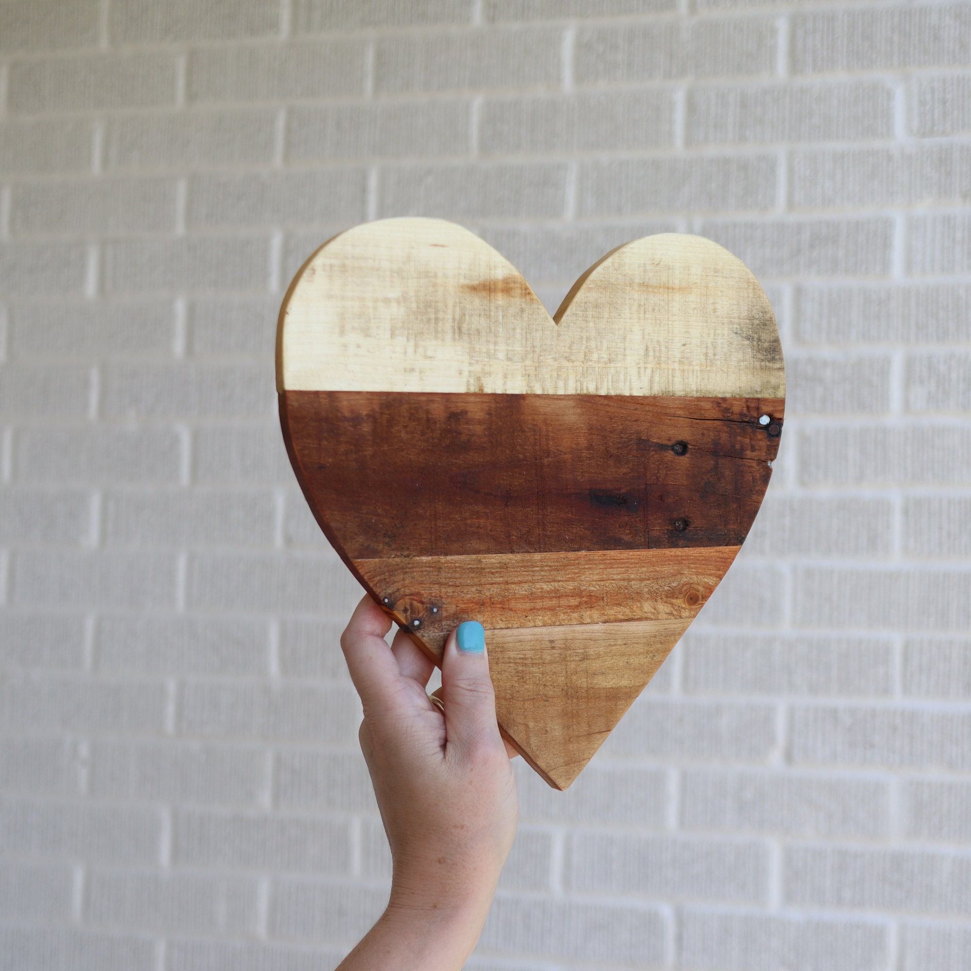 Small wooden hearts  Remade From Pallets