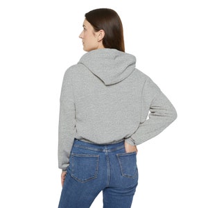 Women's Cinched Bottom Hoodie zdjęcie 9