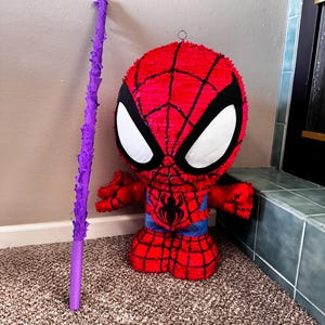 Spidey piñata Spider man
