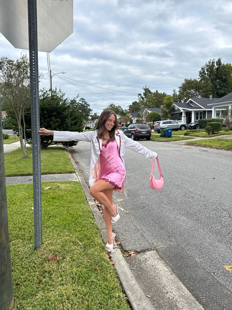 13 Going on 30 Nanette Lepore Polka Dot Jacket Inspired Robe Jenna Rink Coat Perfect voor 30e verjaardagen, Y2K-kostuumfeesten en Halloween afbeelding 2