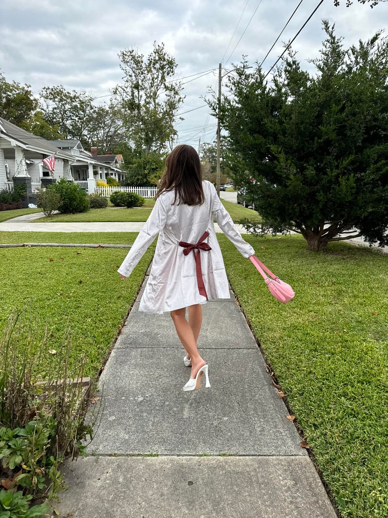 13 Going on 30 Nanette Lepore Polka Dot Jacket Inspired Robe Jenna Rink Coat Perfect voor 30e verjaardagen, Y2K-kostuumfeesten en Halloween afbeelding 5