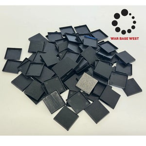 Lote de 100 bases cuadradas de 30 mm utilizadas para Warhammer Fantasy The Old World Wargaming