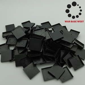 Lote de 100 peanas cuadradas de 25 mm para Warhammer Fantasy y The Old World Wargaming