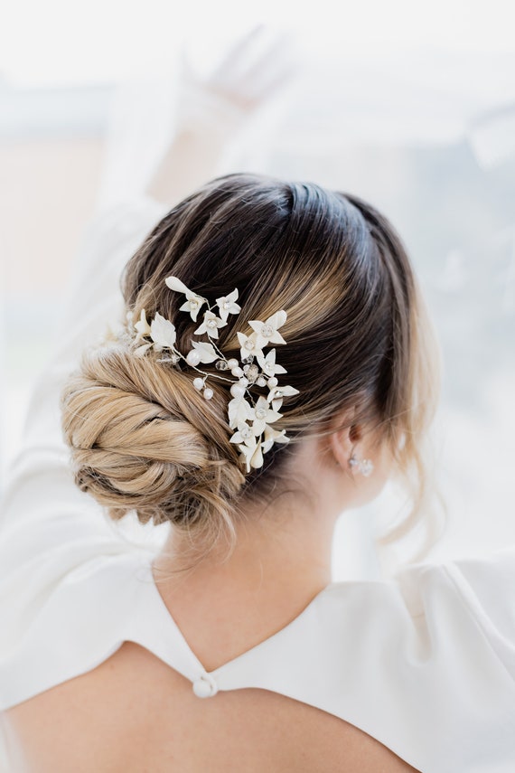 En Vogue Bridal Rhinestone Cultured Pearls Floral Hair Vine Head Piece Crown New Pearl Bridal Hair Vine | Wedding Hair Piece With Flowers  main image 4