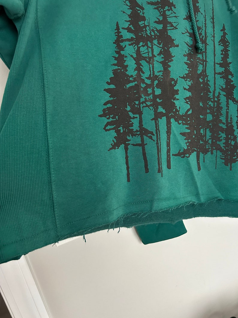 Womens Oversized Medium Dark Green Ladies Heavyweight Boxy Pullover Hood with Evergreen Trees Hand Screen Print image 4