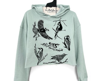 Womens Medium - Fleece Cropped Hooded Sage Sweatshirt with Backyard Birds Hand Screen Print