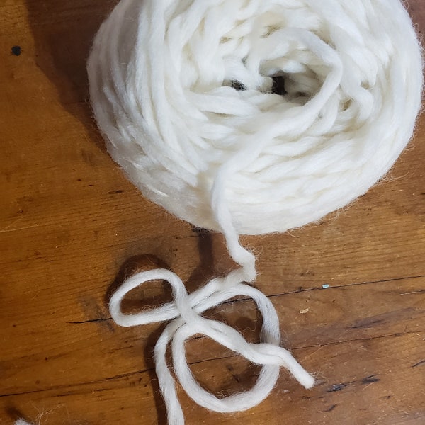 Pencil Roving for Spinning Yarn