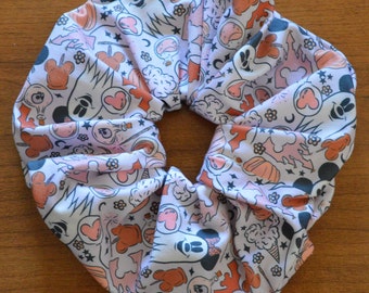 Mickey Halloween XL Scrunchie