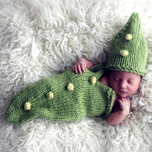 Pea Pod Baby Cocoon and Hat Bobble Tutorial Fast Easy DIY image 1