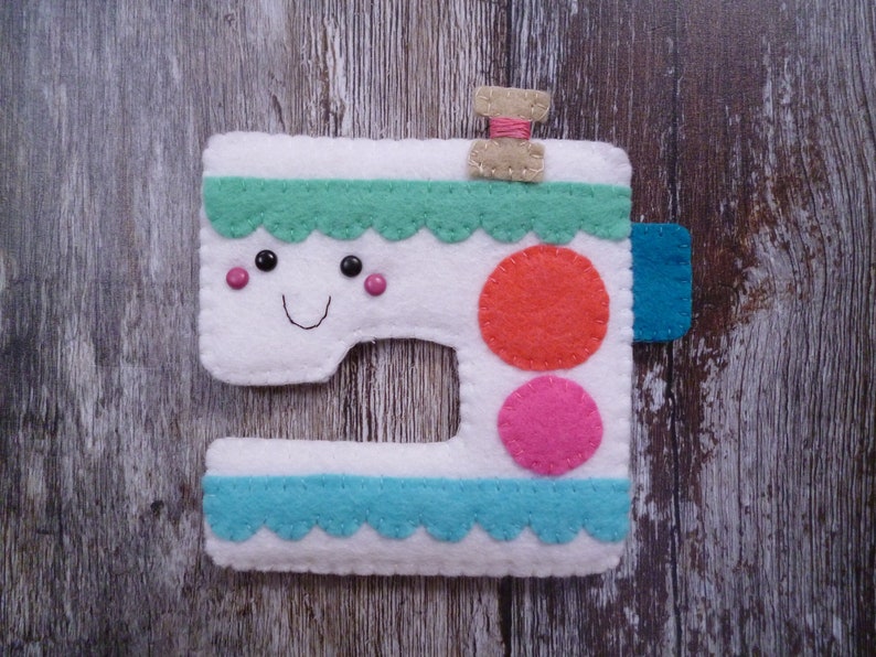 Stitcher DIY Felt Decoration Mini Sewing Kit image 1