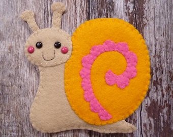 Snail DIY Felt Decoration Mini Sewing Kit