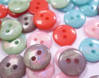 Pearly 2 hole buttons - pack of 50 (1-5)