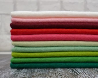 HOLLY & BERRIES 10 piece felt pack - Premium Wool Blend Felt