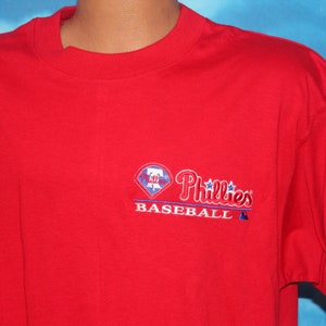 Philadelphia Phillies DEADSTOCK Majestic Embroidered Left Chest Red Tshirt Vintage 1990s image 1