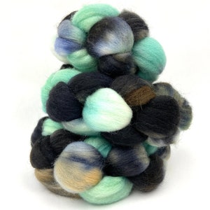 Mint Twist 4 oz Falkland Merino wool combed top, roving, spinning fiber, handspinning, felting, weaving image 5
