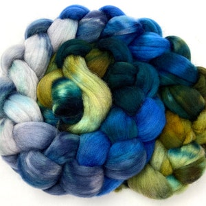Midnight Swim MG - 4 oz hand dyed wool combed top, nuno, dreads, spinning fiber, handspinning, felting, mirrored gradient, needle felting