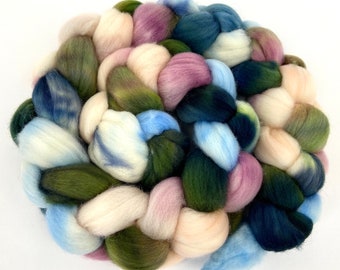 Humble Pie SC - 4 oz hand dyed wool combed top, roving, spinning fiber, handspinning, felting, shorter, repeating colors