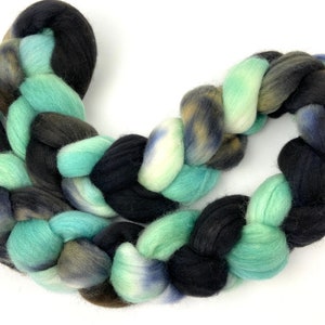 Mint Twist 4 oz Falkland Merino wool combed top, roving, spinning fiber, handspinning, felting, weaving image 2