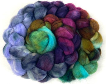 Arabesque MG - 4 oz hand dyed wool combed top, roving, spinning fiber, handspinning, mirrored gradient