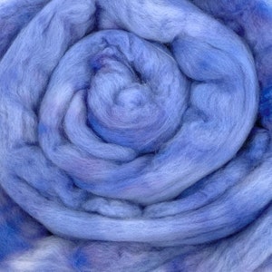 Blue Hydrangea - 2 oz repeatable semisolid wool top, Polwarth, Merino, Targhee, BFL, Falkland, felting, spinning, weaving