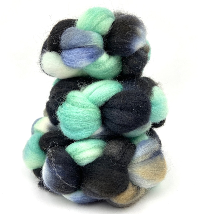 Mint Twist 4 oz Falkland Merino wool combed top, roving, spinning fiber, handspinning, felting, weaving image 3