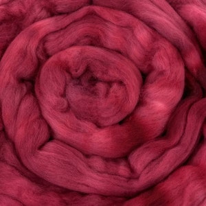 Rose Red - 2 oz repeatable semisolid wool top, Polwarth, Merino, Targhee, BFL, Falkland, felting, spinning, weaving