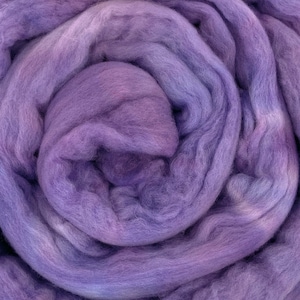 Lavender - 2 oz repeatable semisolid wool top, Polwarth, Merino, Targhee, BFL, Falkland, felting, spinning, weaving