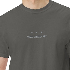 Viva Cristo Rey besticktes T-Shirt | Katholisches Minimal T-Shirt | Traditionelles lateinisch-katholisches Hemd