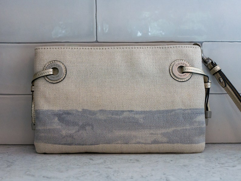 Coach Audrey Seahorse Canvas Wristlet Large Natural, Silver Like New, Excellent Condition image 2