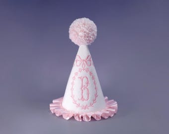Czapeczka urodzinowa z monogramem, czapeczka urodzinowa dla dziecka, czapeczka urodzinowa z materiału, czapeczka urodzinowa z pierwszego urodzinka, haftowana czapeczka imprezowa, zdjęcie z rozbijania tortu, roczne dziecko