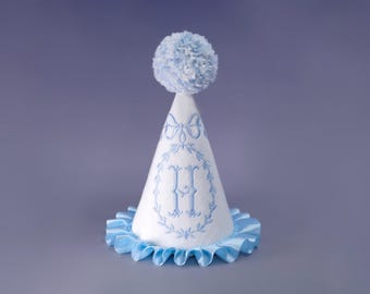 Czapeczka urodzinowa z monogramem, czapeczka urodzinowa dla dziecka, czapeczka urodzinowa z materiału, czapeczka urodzinowa z pierwszego urodzinka, haftowana czapeczka imprezowa, zdjęcie z rozbijania tortu, roczne dziecko