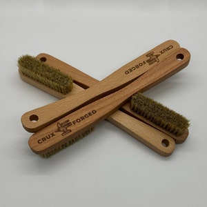 Wood climbing brush, boars hair