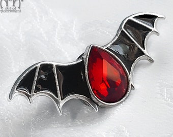 Black Red BAT WINGS BROOCH Gothic Crystal Lapel Pin Tie Tack Rhinestone Silver