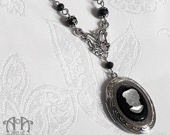 Frosted Lady CAMEO LOCKET NECKLACE Silver Pendant Black Victorian Glass Beaded