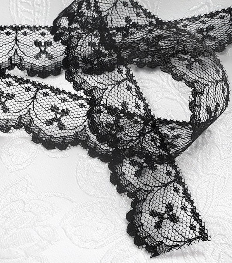 5yds Black 30mm Flat SCALLOPED LACE TRIM 1 1/8 Wide Non-Stretch Steampunk Gothic image 1