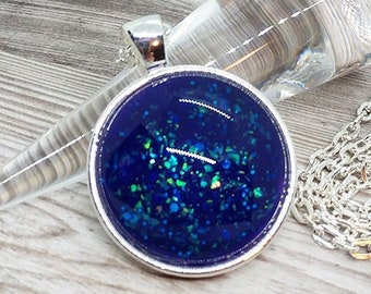 Holographic Pendant Necklace, Nail Polish Necklace, Purple Blue Green Glitter Pendant, Glitter Necklace, Gift Idea, Holo Pendant Necklace