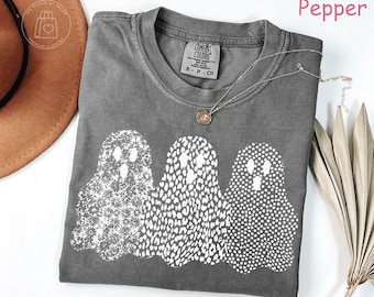 Comfort Colors® Spooky Ghost Shirt, Cute Halloween Tee, Floral Ghost Shirt, Trendy Spooky Season Graphic Tee, Oversized Fall Shirt for Women