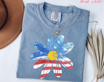 Comfort Colors® Floral USA Shirt, 4th of July Shirt for Women, Daisy Flower Patriotic Shirt, Trendy American Flag Shirt, Red White and Blue