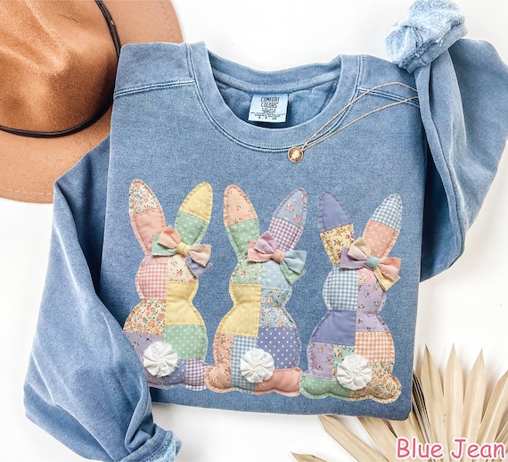 Comfort Colors® Patchwork Bunny Sweatshirt, Vintage Cottagecore Easter Shirt, Spring Floral Graphic Tee Easter Gift for Women Rabbit Sweater