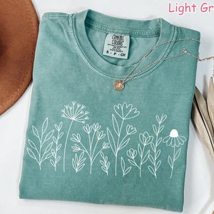 Comfort Colors® Wildflower Shirt, Floral Cottagecore Shirt, Botanical Graphic Tee, Womens Flower Shirt, Nature Shirt, Wild Flower Tee image 4