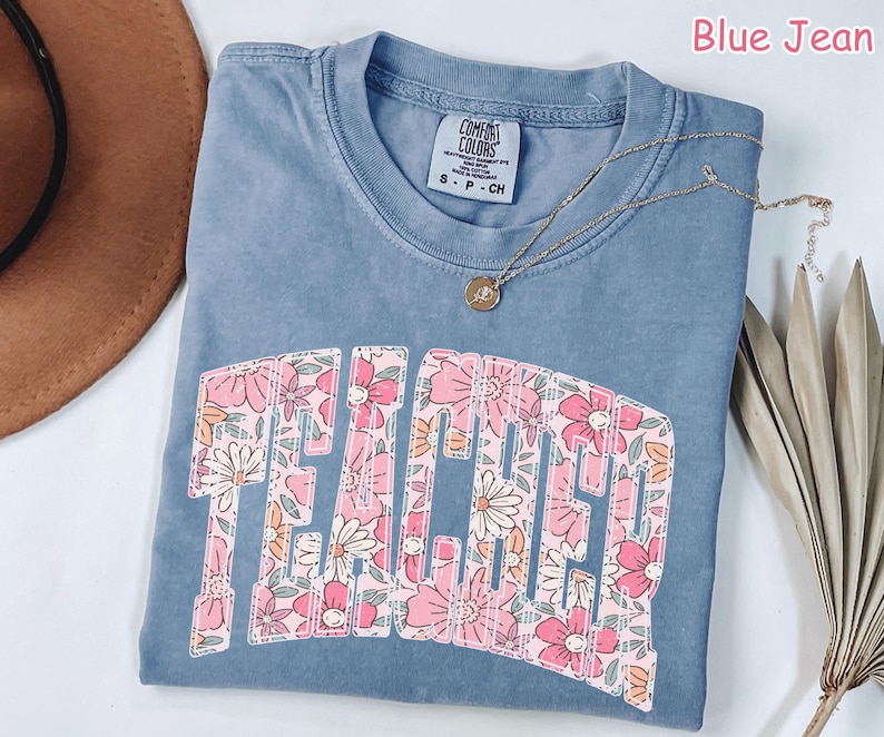 Camiseta floral para maestra Comfort Colors® - Regalo ideal para maestras - Camiseta floral de primavera para maestras - Regalo para maestras - Camiseta de agradecimiento a la maestra imagen 6