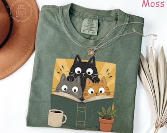Comfort Colors® Funny Reading Cat Shirt, Book Lover Gift, Cute Cats Reading Book Tee, Cat Mom Shirt, Vintage Cat Lover Gift for Women