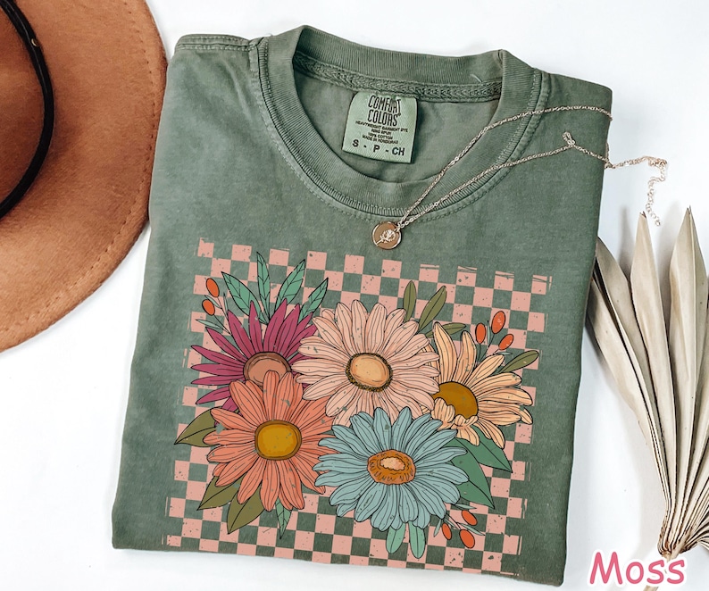 Comfort Colors® Vintage Floral Shirt, Retro Checkered Flowers Shirt, Womens Graphic Tee, Boho Wildflowers Cottagecore Shirt, Gift For Women image 4