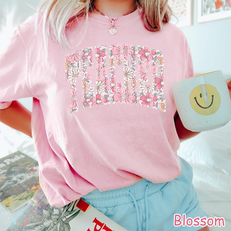 Camiseta floral para maestra Comfort Colors® - Regalo ideal para maestras - Camiseta floral de primavera para maestras - Regalo para maestras - Camiseta de agradecimiento a la maestra imagen 5