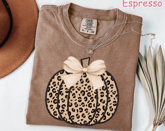 Comfort Colors® Leopard Pumpkin Shirt, Coquette Fall Bow Shirt, Pumpkin Season Shirt, Cute Autumn Shirt, Girly Fall T-Shirt, Pumpkin Patch