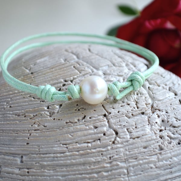 Freshwater Pearl Unisex Bracelet/Pearl on Cotton Cord Bracelet/Bohemian Pearl Jewelry/Adjustable Bracelet/Single Pearl Bracelet/For Her Him