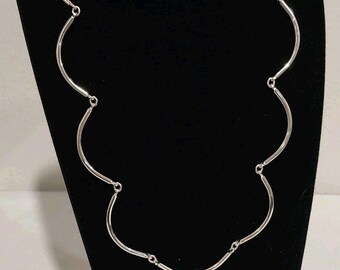 Sarah Coventry "Allure" Silver Tone Scalloped Link 17" Necklace Vintage